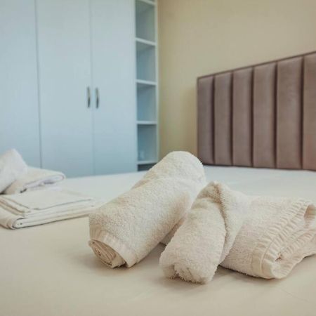 Luxury Apartment At Myslym Shyri ติรานา ภายนอก รูปภาพ